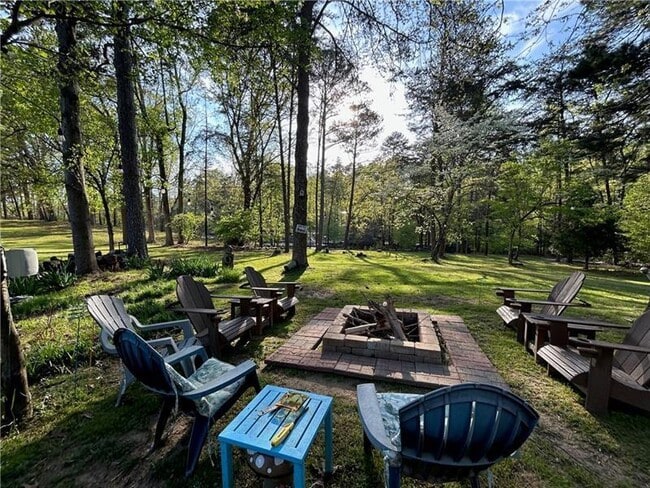 Building Photo - 4060 Merritt Dr