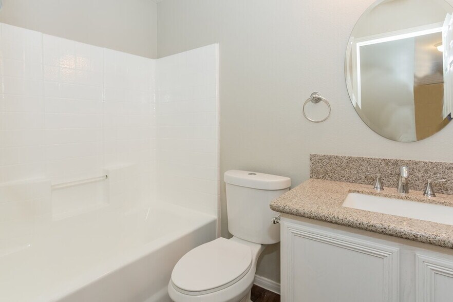 Building Photo - 4030 W Red Coach Ave