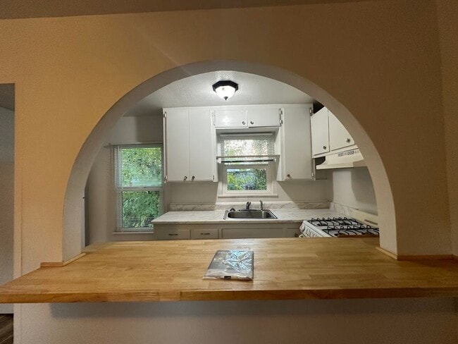 Building Photo - Terrace2121