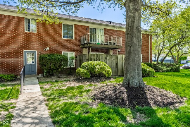 Building Photo - 6503 Park Central Way