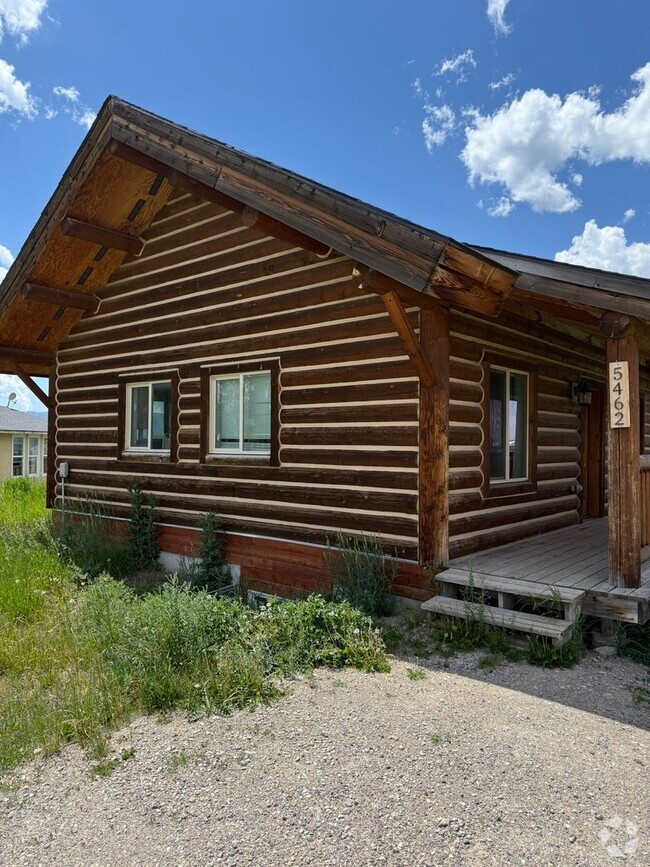 Building Photo - Beautiful Cabin in Victor
