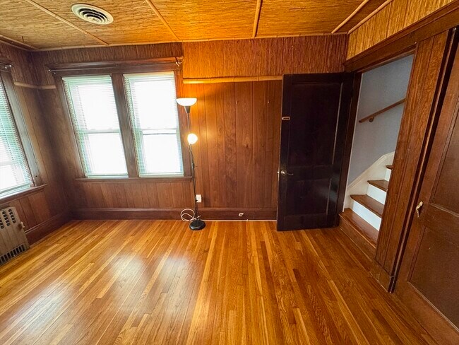 Building Photo - 253 E Squantum St
