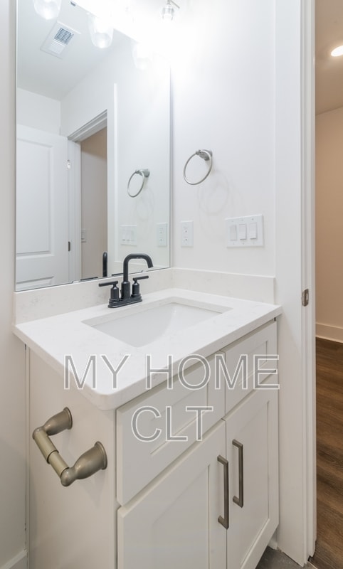 Building Photo - 2617 Dr Carver Rd