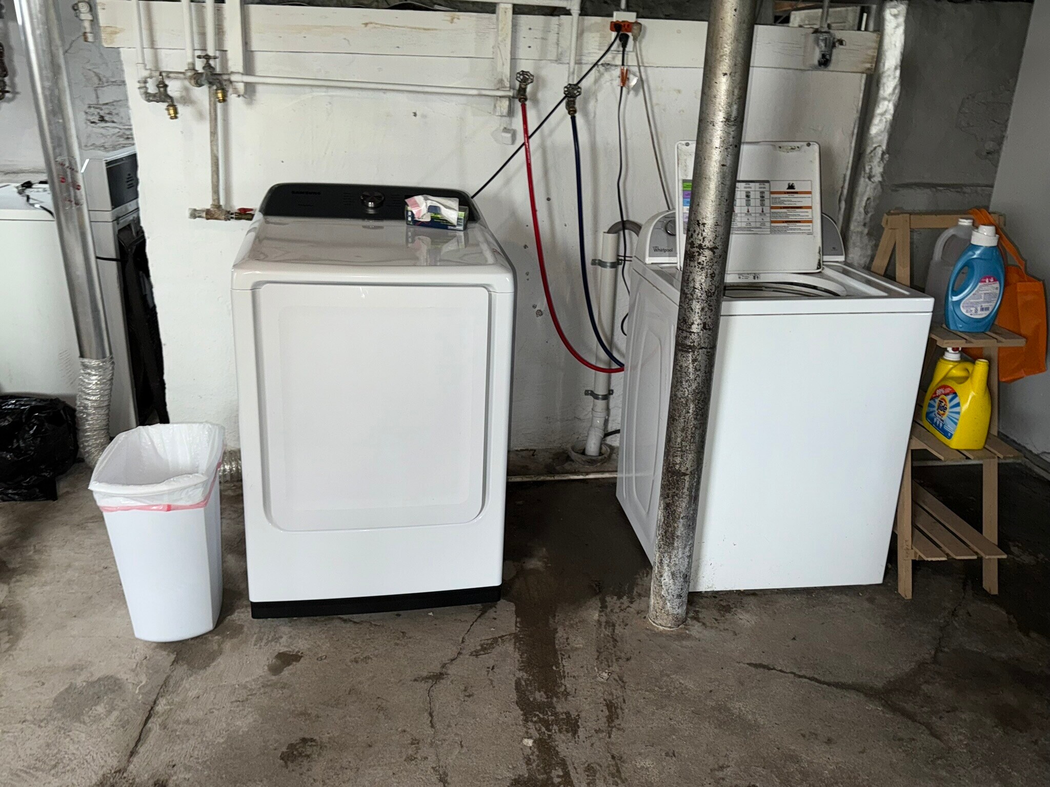 Share laundry in basement - 510 Mather St