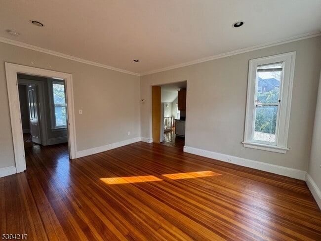 Building Photo - 127 Midland Ave