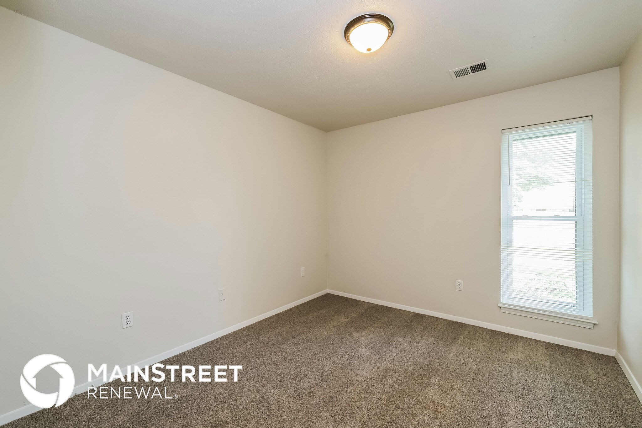 Building Photo - 10089 Riggan Dr