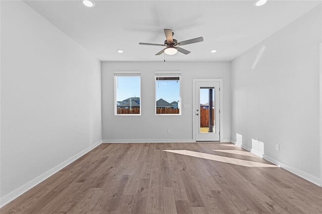 Building Photo - 311 Sundown Ave