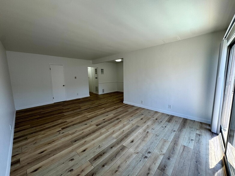 Building Photo - 1155 Hacienda Pl