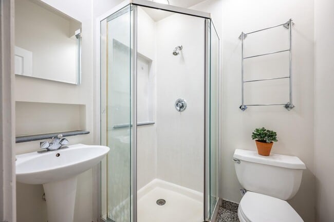 Building Photo - 310 Prince St