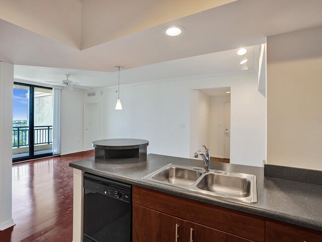 Building Photo - 110 N Federal Hwy