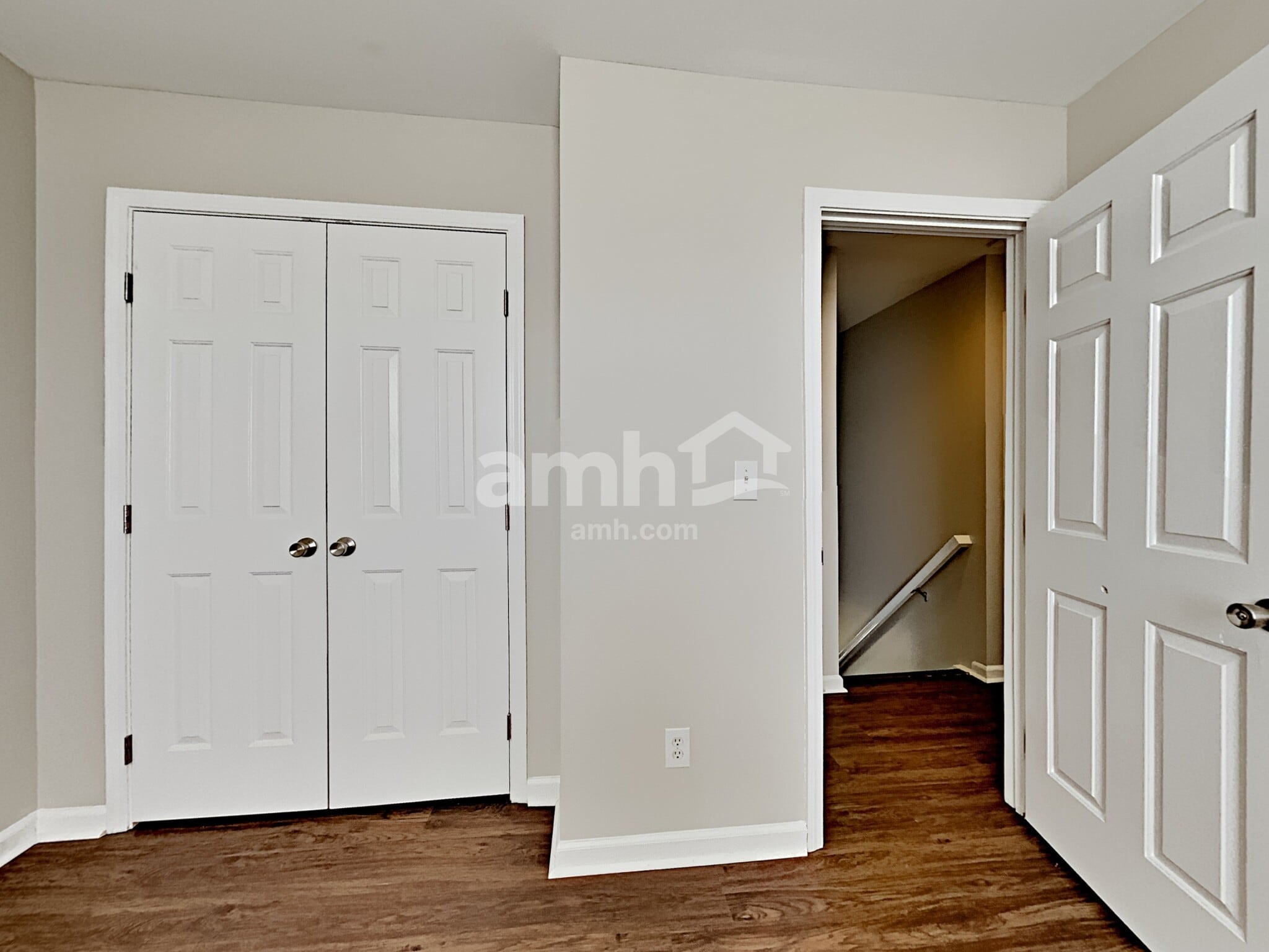 Building Photo - 113 Barrington Dr