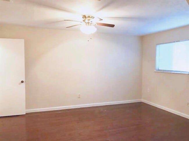 Building Photo - 11427 Newbrook Dr