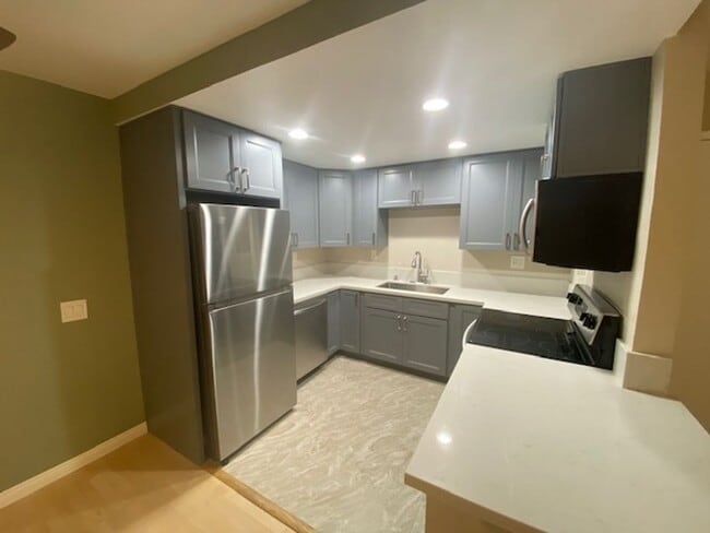 Building Photo - Cute 1 Bedroom Condo in the Heart of San Marcos Available Now!