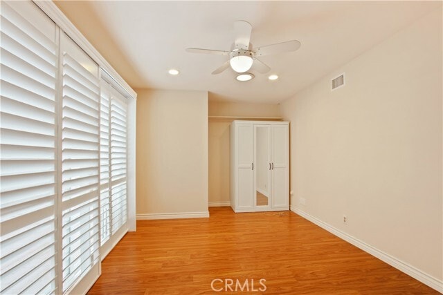 Building Photo - 4 Greenbriar