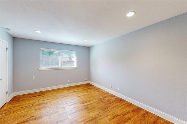 Building Photo - 9405 Pinewood Dr