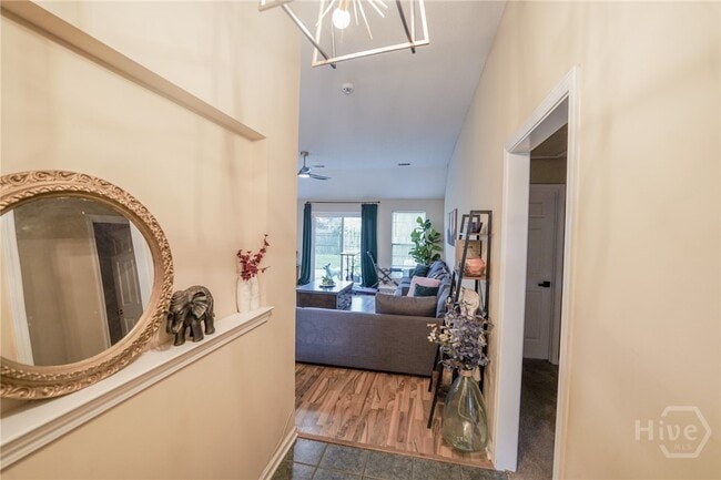 Building Photo - 618 Laurel Hill Cir