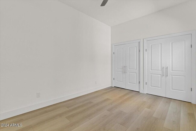 Building Photo - 9356 E Horseshoe Bend Dr