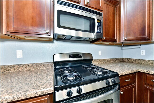 Building Photo - 12569 Wolf Berry Dr