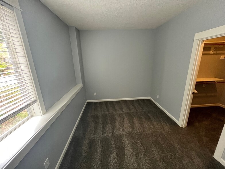 Bedroom 3 - 7739 SW Carrollon Dr