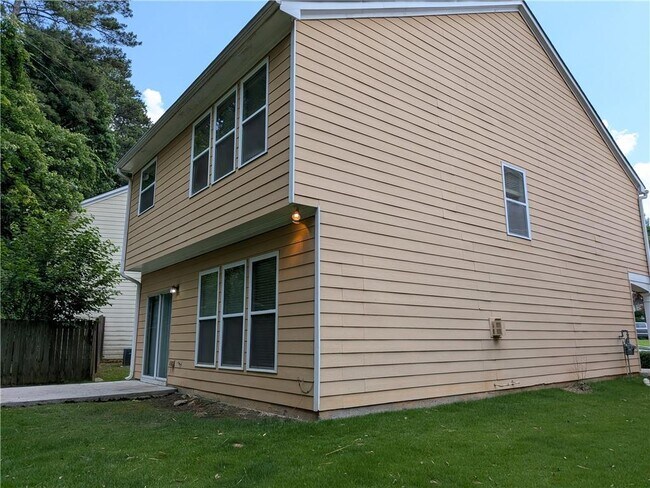 Building Photo - 4624 Windale Dr NW