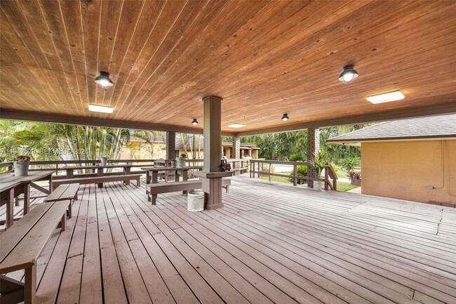 Building Photo - 20450 SW 198th Ave