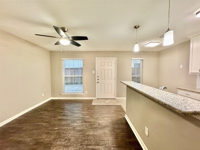 Building Photo - 4319 McKinney Ave