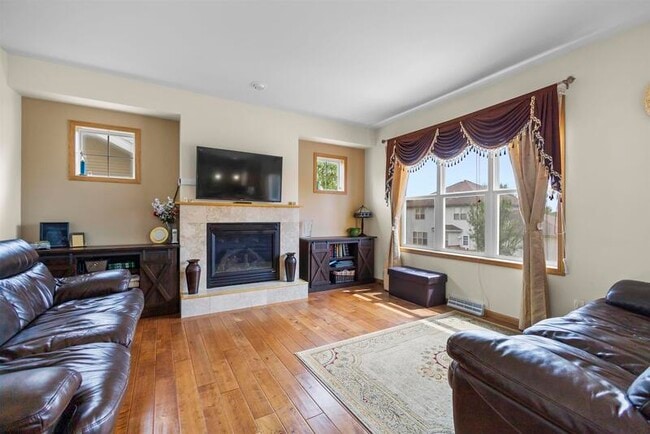 Building Photo - 1206 Meadow Sweet Dr