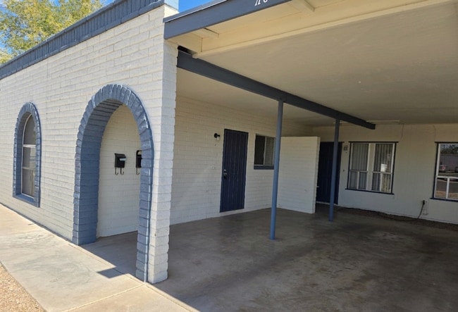 Building Photo - Great Location! 1 Bed 1 Bath Mesa Apartment