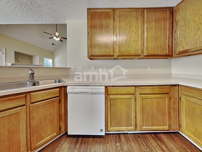 Building Photo - 12528 Cardinal Point Rd