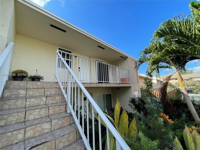 Building Photo - 8480 SW 154th Cir Ct
