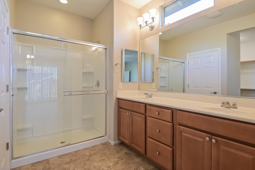 Building Photo - 7422 S Salt Water Dr