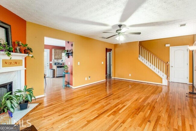 Building Photo - 30 Pembroke Pl