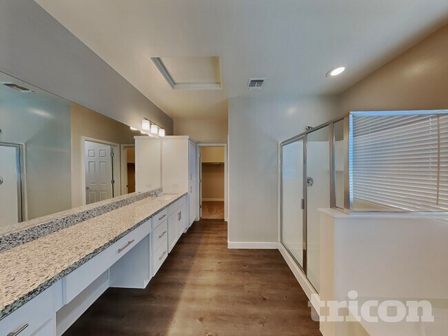 Building Photo - 2929 N 28th St