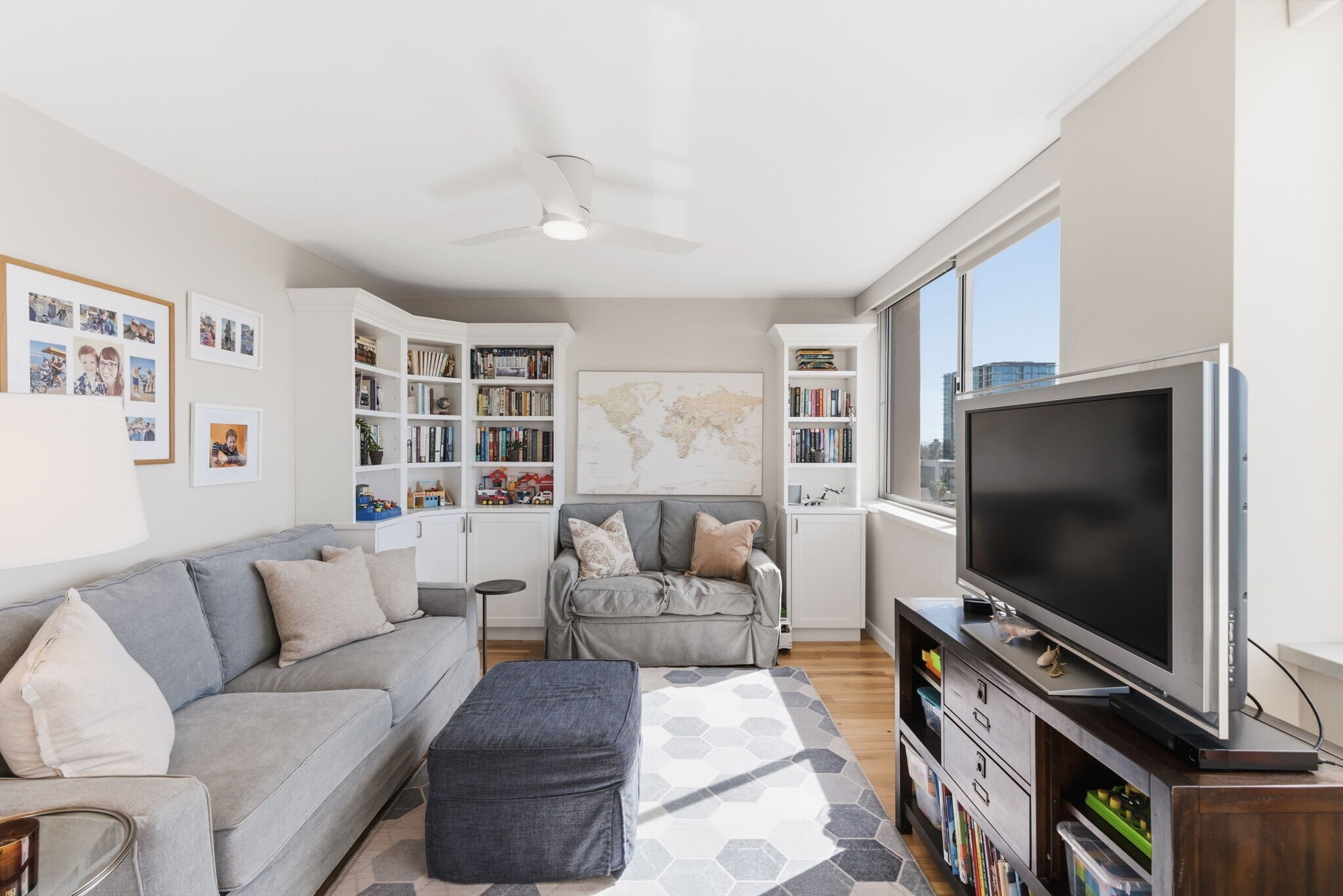 Building Photo - 3535 1st Ave