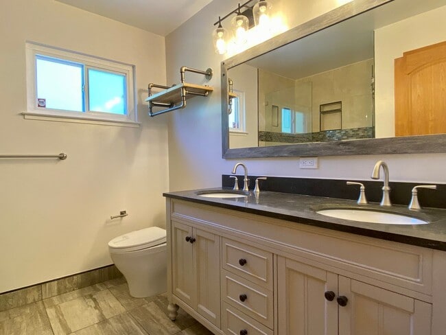 Building Photo - Large updated home located 3.9 Miles from Apple Headquarters, 8.6 miles form Googleplex