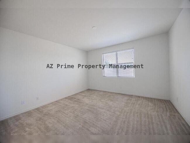 Building Photo - 3311 W Donner Dr