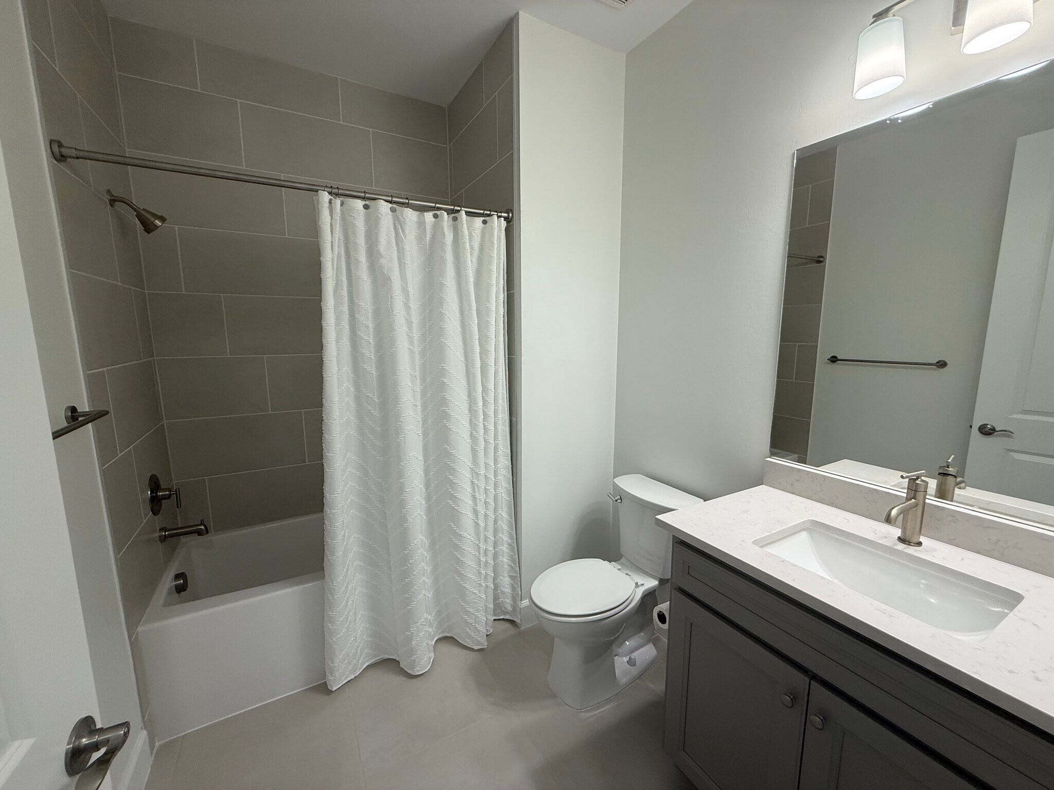 Building Photo - 14812 Misty Pond Lp