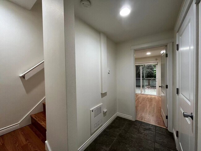 Building Photo - 1428 NW 59th St