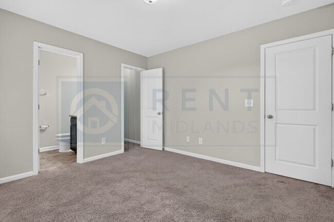 Building Photo - 107 Top Forest Drive