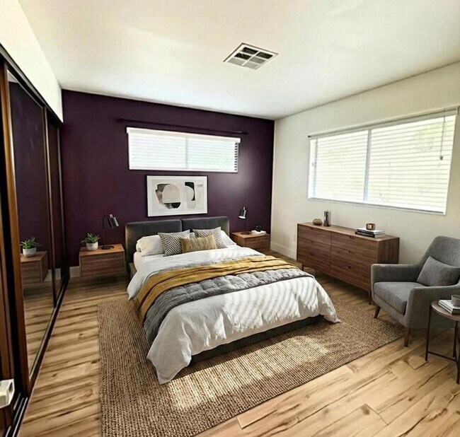 Building Photo - 3 bedroom 1.5 bathroom with amazing views of Morongo Valley