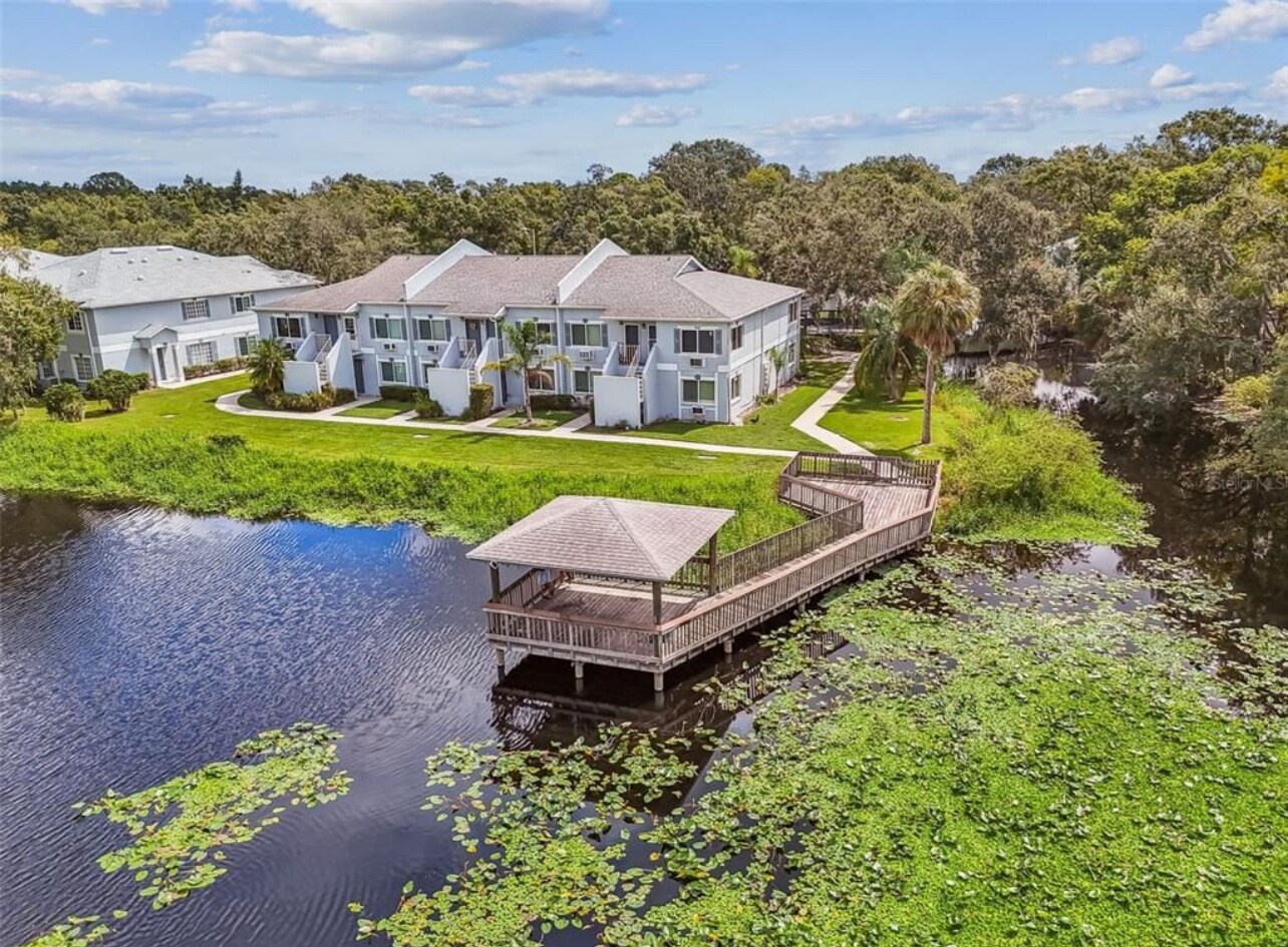 Building Photo - 7246 E Bank Dr