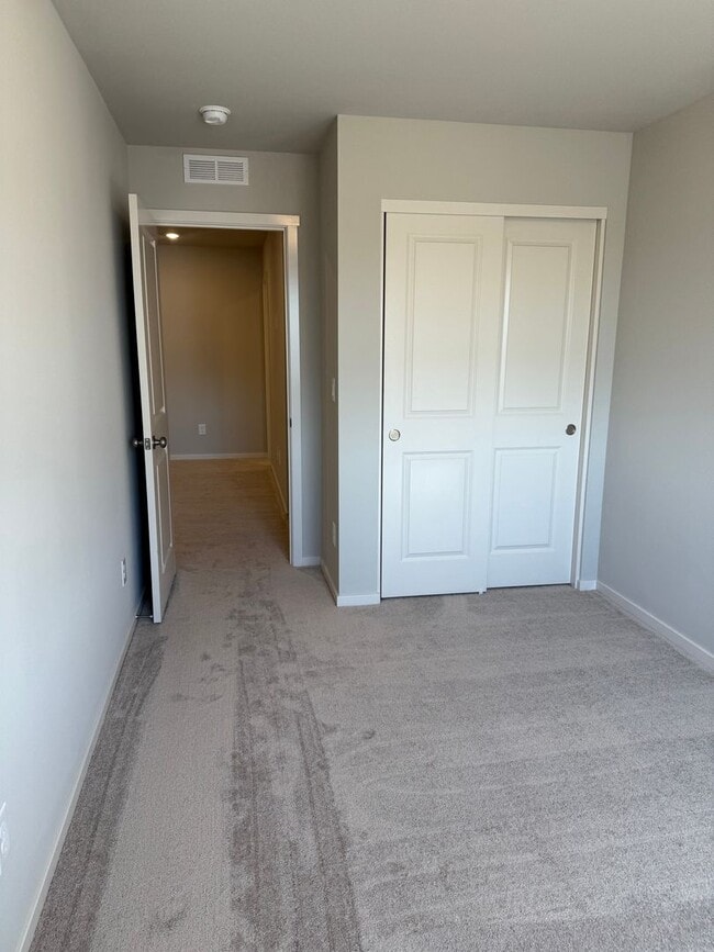 Building Photo - Brand New Home! Be The First To Live Here!...