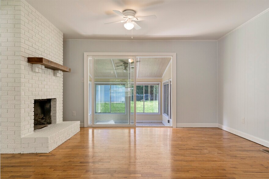 Living Room (Showing Sunroom) - 513 Mohican Trl