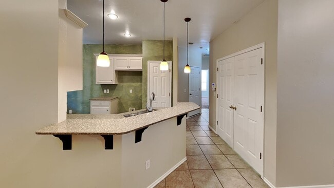 Building Photo - 3 Bedroom in Edmond