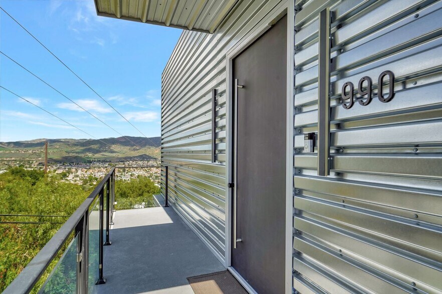 Building Photo - 990 Alta Vista Rd