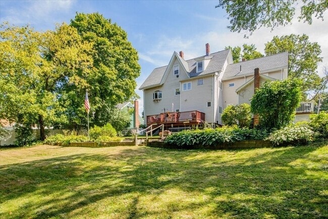 Building Photo - 715 Truman Pkwy