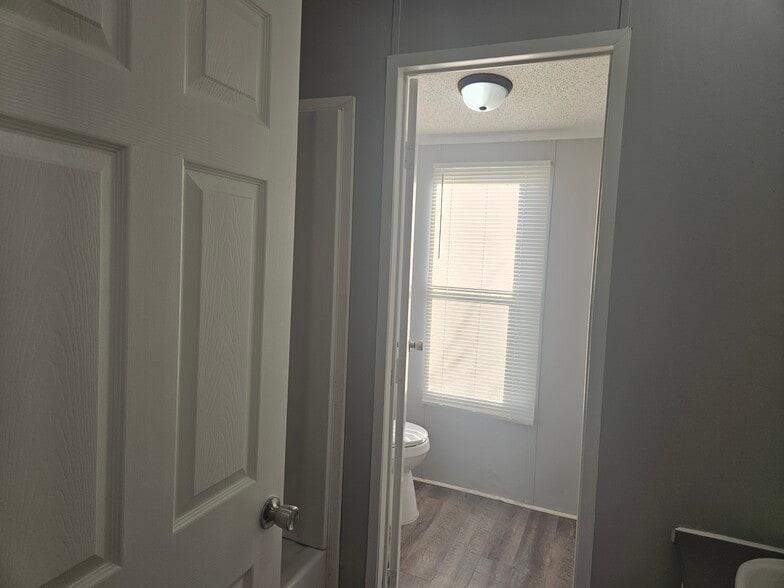 Building Photo - 41 Lynnwood Cir