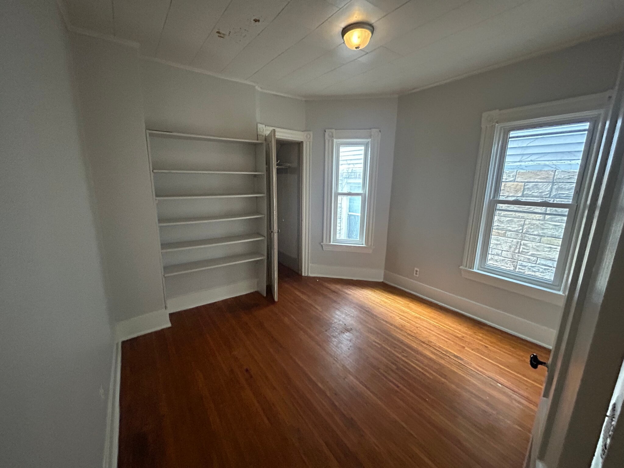 Building Photo - 121 Elba St