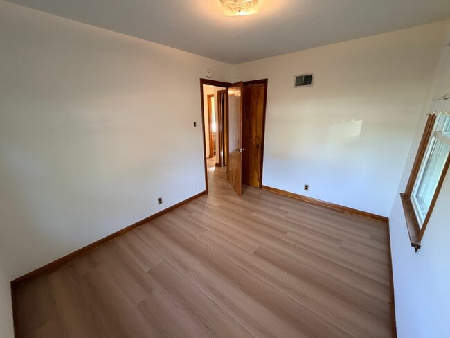 Building Photo - 4032 Dolbil Dr
