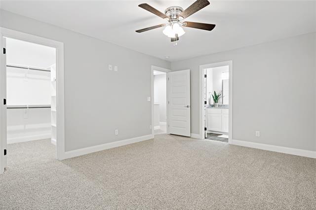 Building Photo - 526 W Elm St